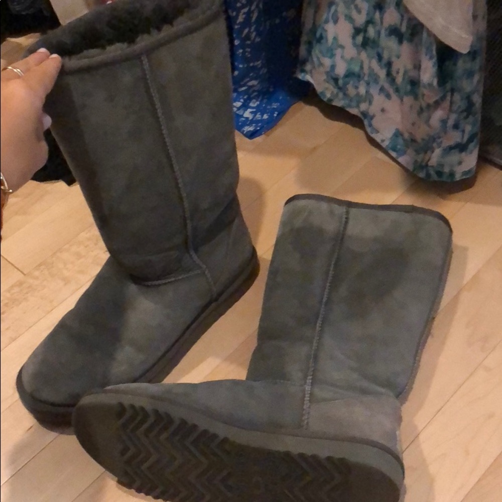Grey tall ugg boots